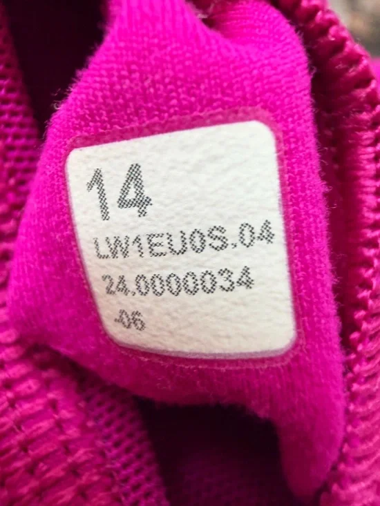 Align Cropped Cami Tank Ripened Raspberry - Picture 3 of 3